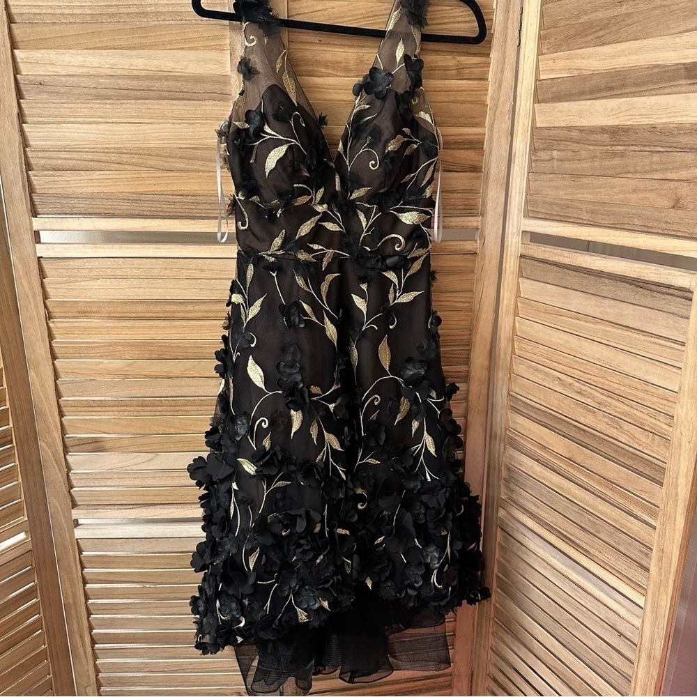 Marchesa Notte High-Low 3D Petal Cocktail Dress size 2 - Picture 2 of 9